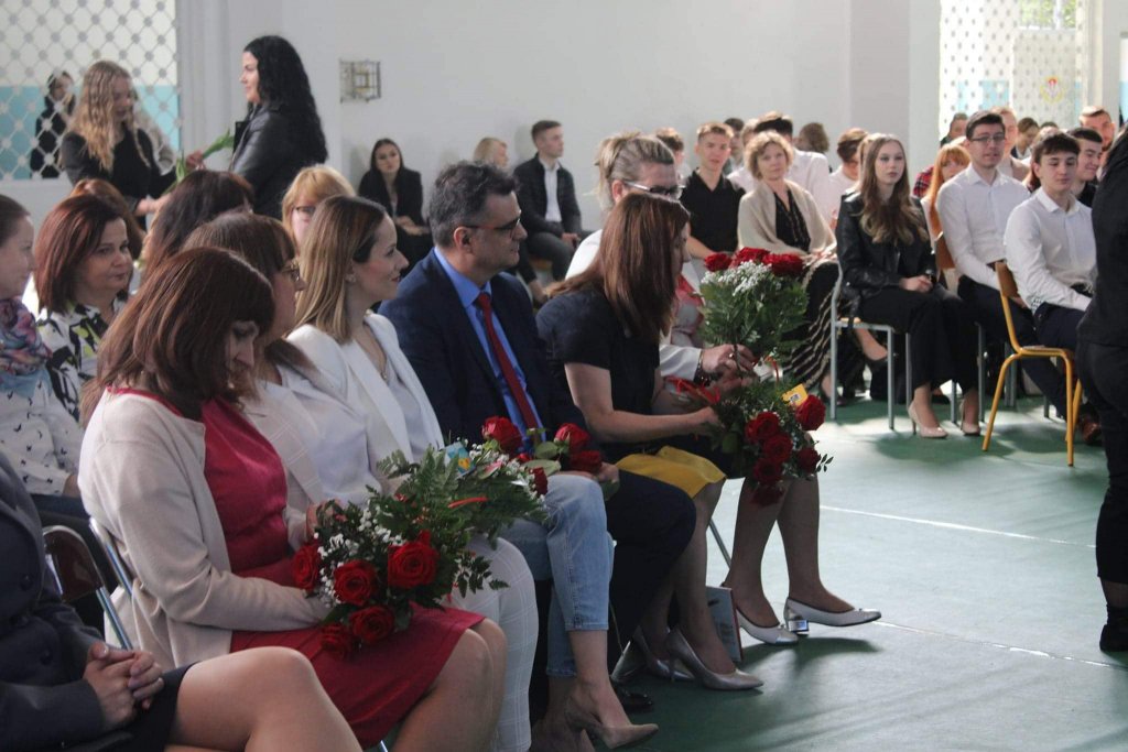 Zakończenie roku szkolnego maturzystów ZSZ 3 [29.04.2022] - zdjęcie #35 - eOstroleka.pl