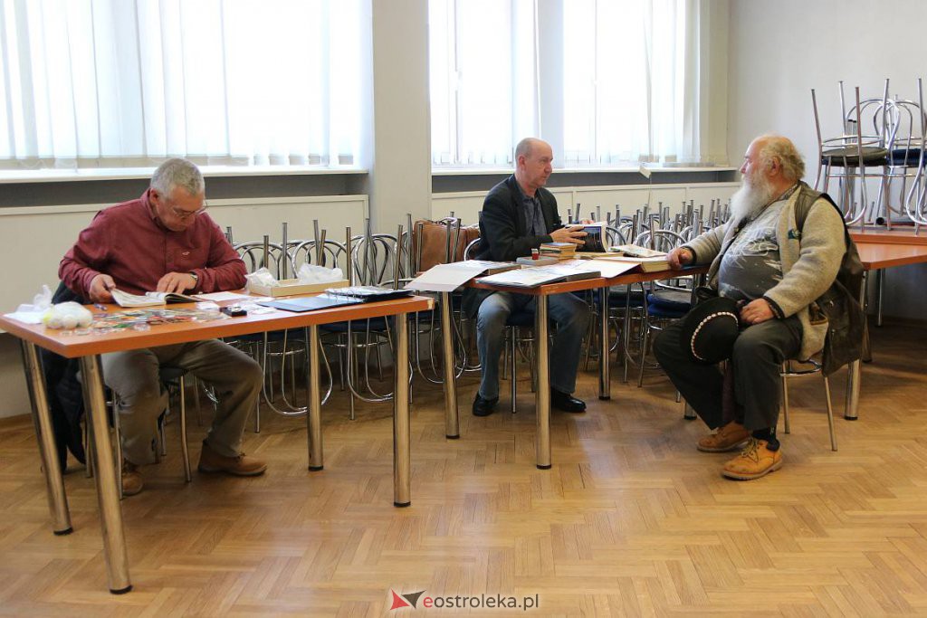 Ostrołęcka giełda kolekjonerska w Klubie Lokator [01.05.2022] - zdjęcie #2 - eOstroleka.pl