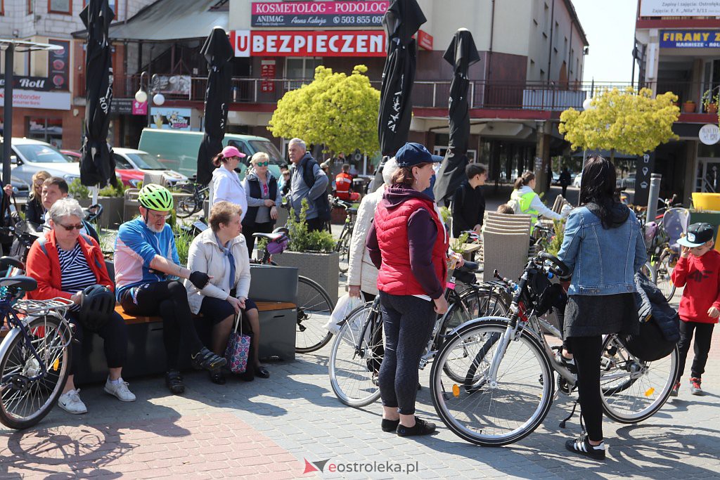 Rajd rowerowy z okazji Dnia Flagi RP [02.05.2022] - zdjęcie #16 - eOstroleka.pl