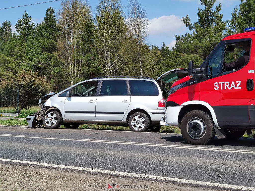 Wypadek na DK 53 w Antoniach [02.05.2022] - zdjęcie #2 - eOstroleka.pl