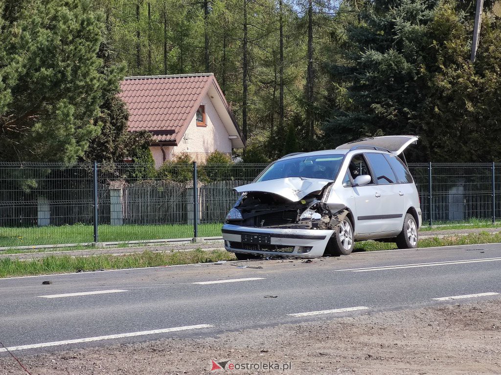 Wypadek na DK 53 w Antoniach [02.05.2022] - zdjęcie #4 - eOstroleka.pl