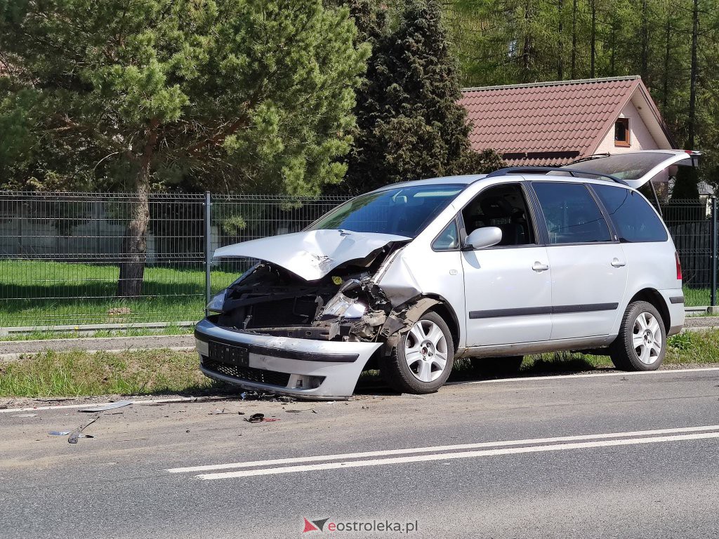 Wypadek na DK 53 w Antoniach [02.05.2022] - zdjęcie #6 - eOstroleka.pl