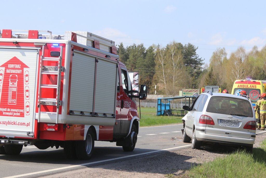 Wypadek na DK 53 w Antoniach [02.05.2022] - zdjęcie #16 - eOstroleka.pl