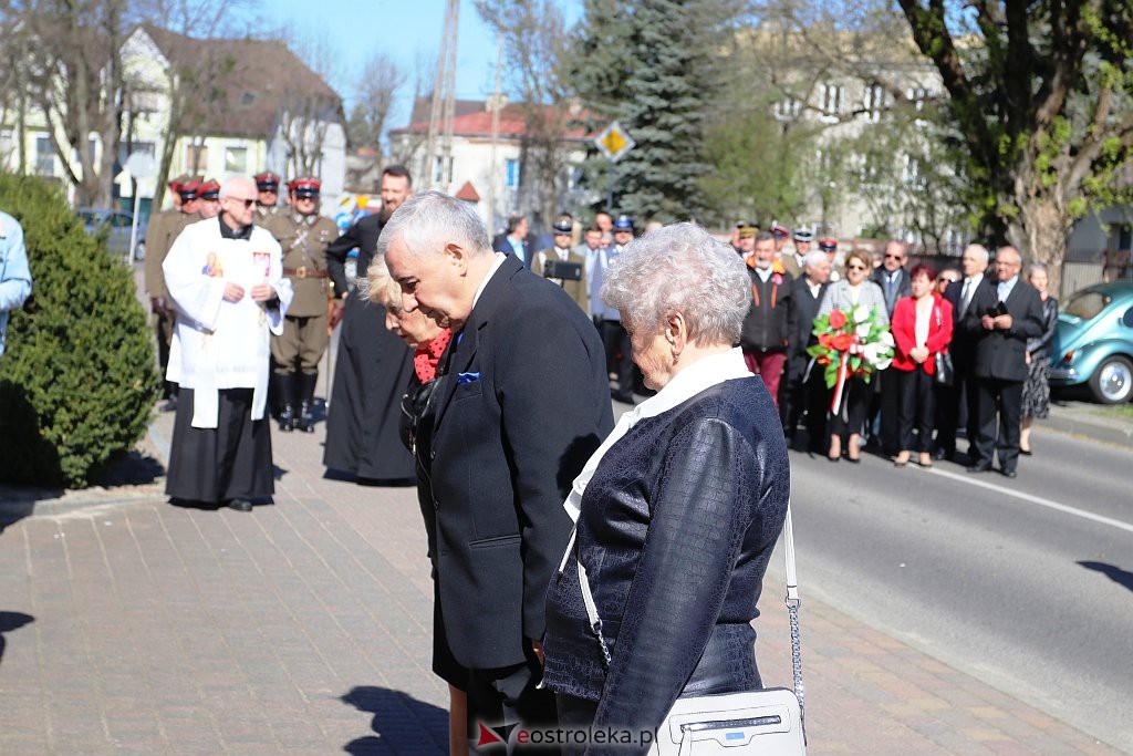 Miejska uroczystość z okazji 231. rocznicy uchwalenia Konstytucji 3 Maja [03.05.2022] - zdjęcie #2 - eOstroleka.pl