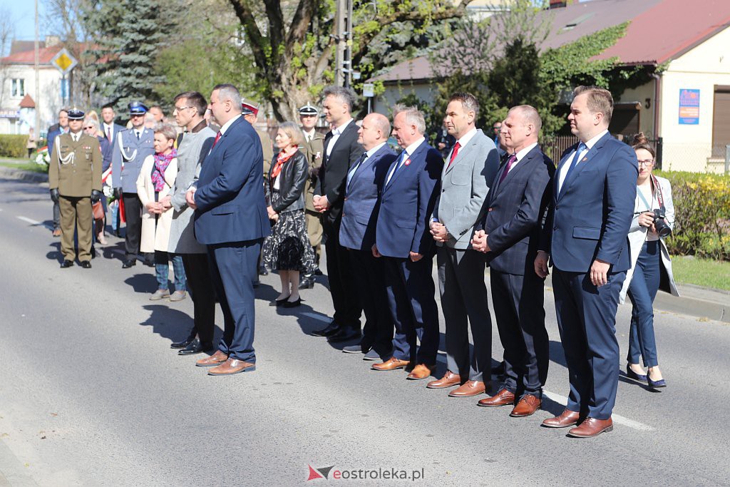 Miejska uroczystość z okazji 231. rocznicy uchwalenia Konstytucji 3 Maja [03.05.2022] - zdjęcie #7 - eOstroleka.pl