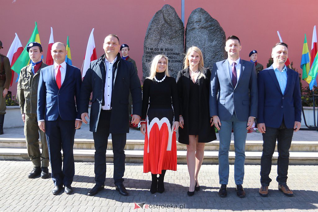 Miejska uroczystość z okazji 231. rocznicy uchwalenia Konstytucji 3 Maja [03.05.2022] - zdjęcie #23 - eOstroleka.pl