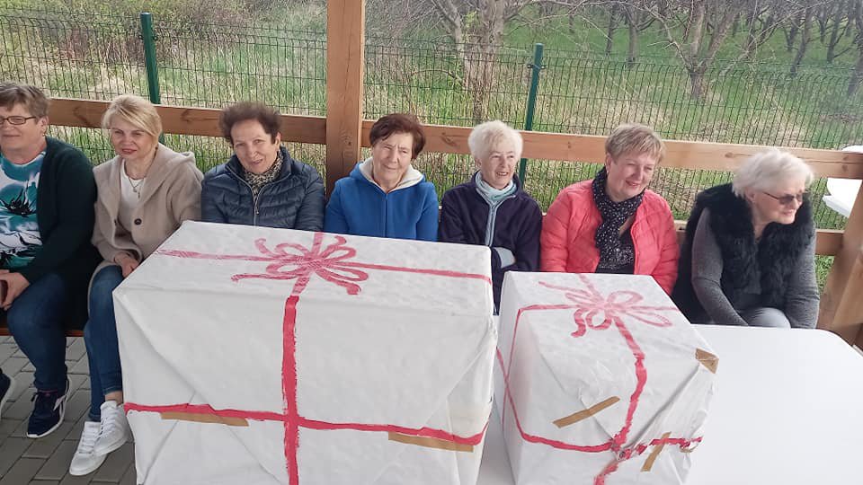 Prezent od Gminy Rzekuń dla KGW w Przytułach Starych [ZDJĘCIA] - zdjęcie #3 - eOstroleka.pl