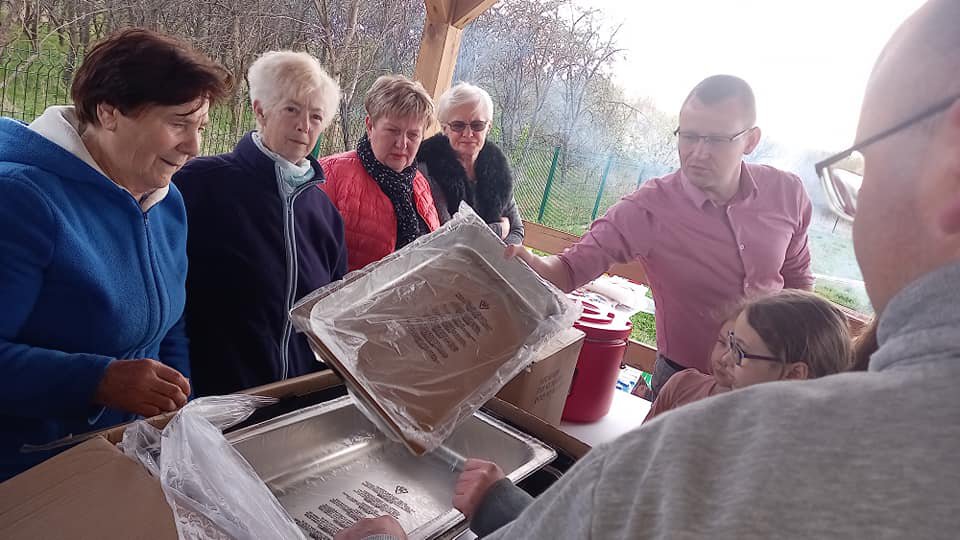Prezent od Gminy Rzekuń dla KGW w Przytułach Starych [ZDJĘCIA] - zdjęcie #1 - eOstroleka.pl