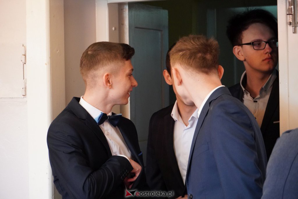 Matura 2022 - egzamin w II LO [04.05.2022] - zdjęcie #26 - eOstroleka.pl