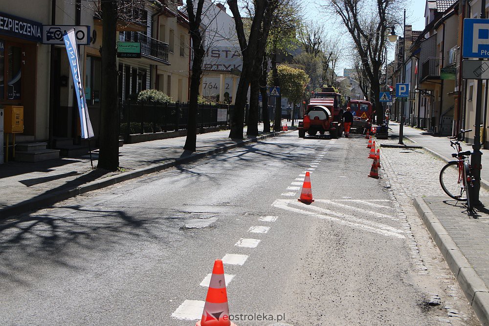 Ruszyła naprawa zniszczonej ulicy Kilińskiego. Część Starego Miasta wyłączona z ruchu [04.05.2022] - zdjęcie #4 - eOstroleka.pl