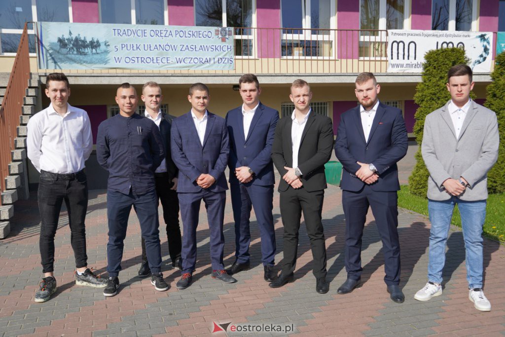 Matura 2022 z matematyki [05.05.2022] - zdjęcie #3 - eOstroleka.pl