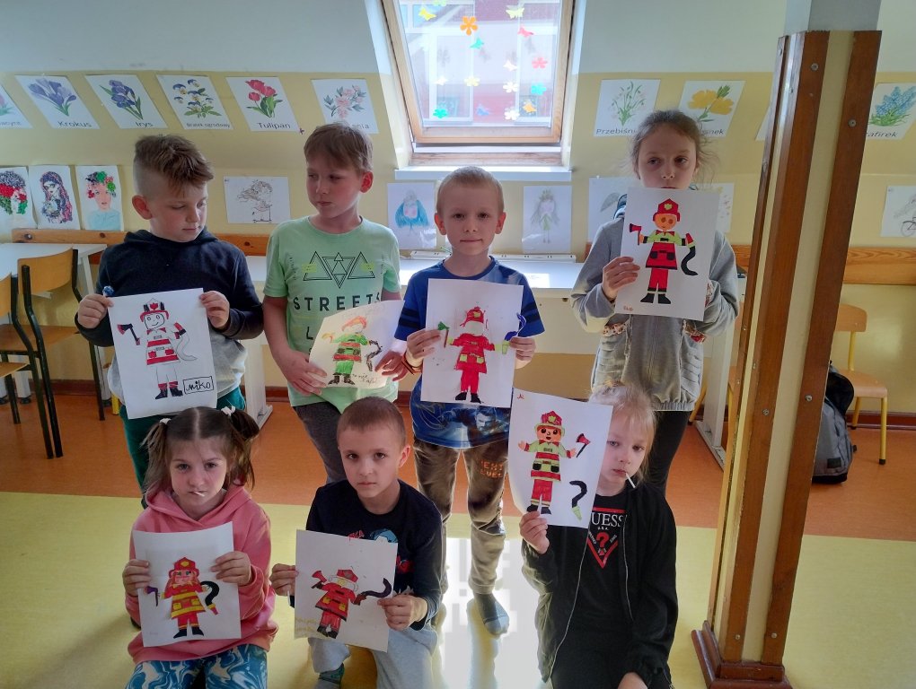 Dzień Strażaka w Placówce Wsparcia Dziennego TPD w Lelisie - zdjęcie #1 - eOstroleka.pl