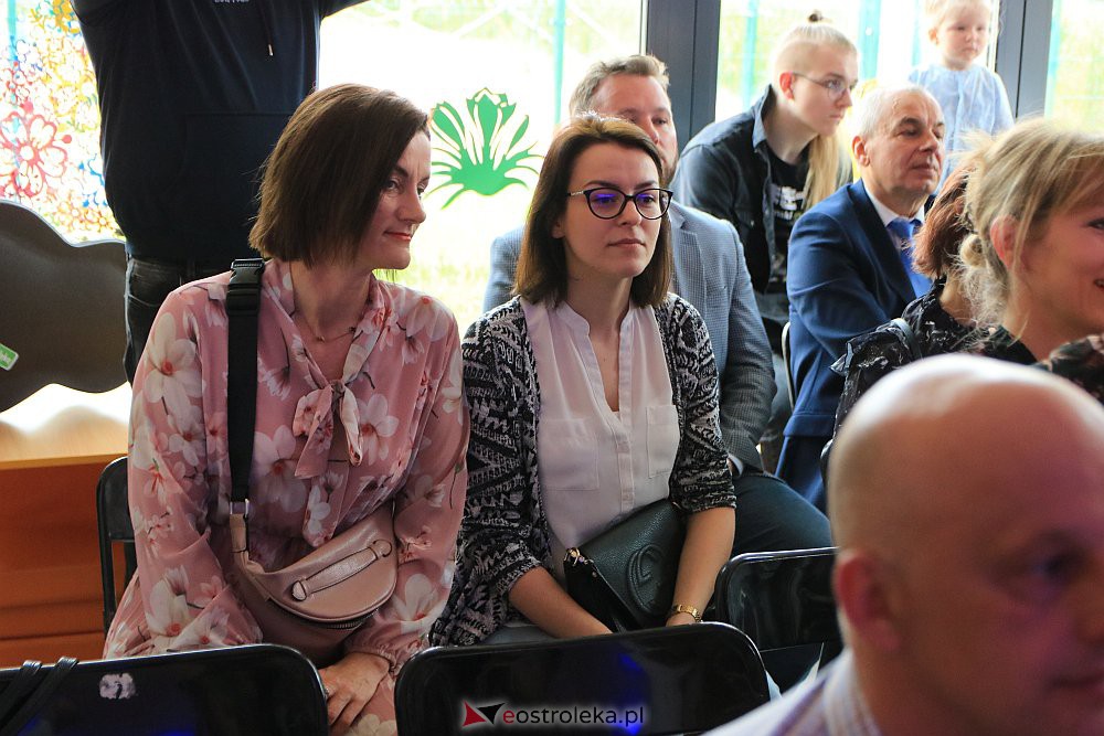 Uroczyste nadanie imienia „Krainie Zaczarowanej Lokomotywy” [06.05.2022] - zdjęcie #44 - eOstroleka.pl