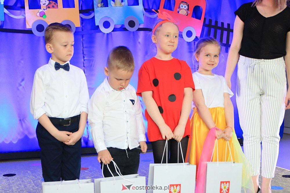 Uroczyste nadanie imienia „Krainie Zaczarowanej Lokomotywy” [06.05.2022] - zdjęcie #13 - eOstroleka.pl
