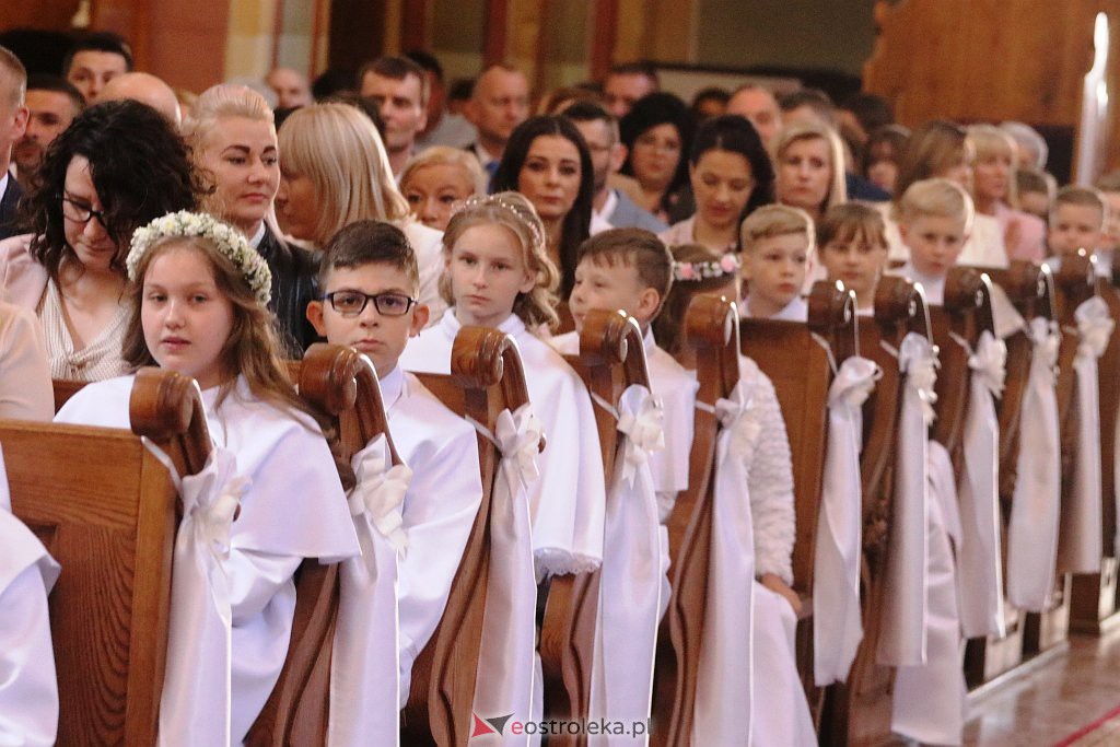 Pierwsza Komunia Święta 2022 w Klasztorze i Farze [07.05.2022] - zdjęcie #23 - eOstroleka.pl