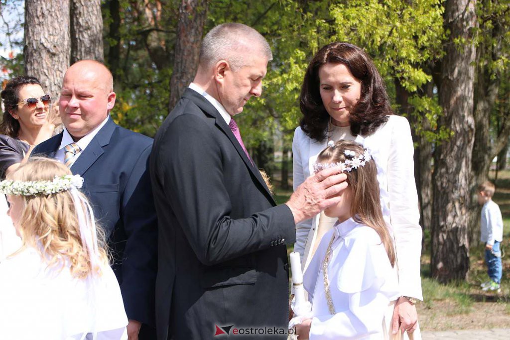 I Komunia Święta w parafii pw. Zbawiciela Świata w Ostrołęce [08.05.2022] - zdjęcie #2 - eOstroleka.pl