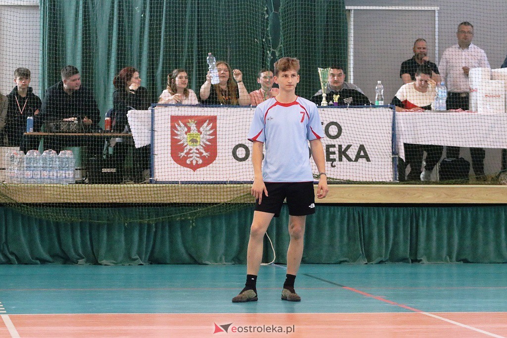 Turniej Piłki Nożnej Szkół Średnich organizowany przez Młodzieżową Radę Miasta Ostrołęki [10.05.2022] - zdjęcie #51 - eOstroleka.pl