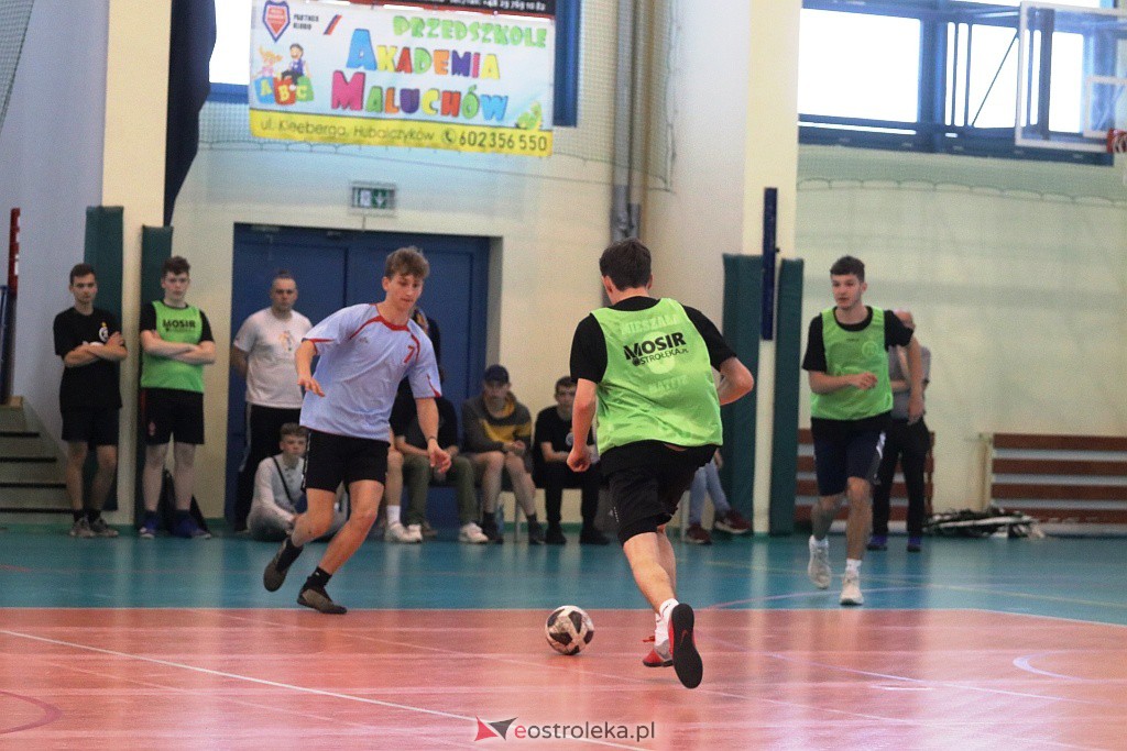 Turniej Piłki Nożnej Szkół Średnich organizowany przez Młodzieżową Radę Miasta Ostrołęki [10.05.2022] - zdjęcie #50 - eOstroleka.pl
