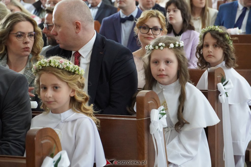 I Komunia Święta w parafii pw. św. Franciszka z Asyżu w Ostrołęce [14.05.2022] - zdjęcie #20 - eOstroleka.pl