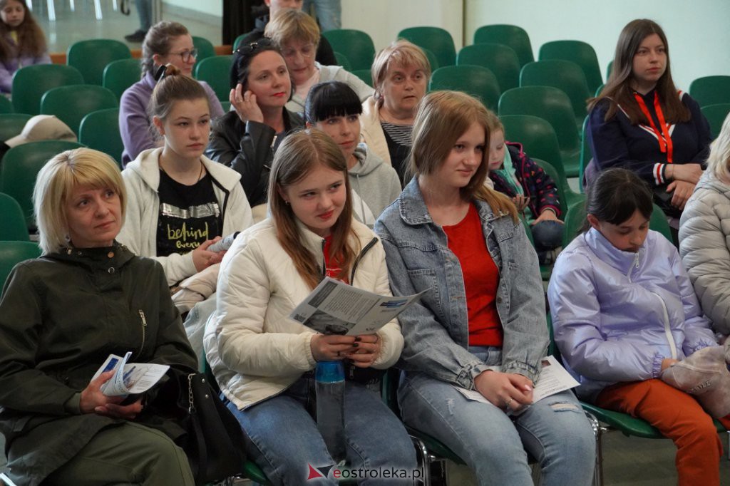 Spotkanie informacyjne dla uchodźców z Ukrainy [14.05.2022] - zdjęcie #9 - eOstroleka.pl