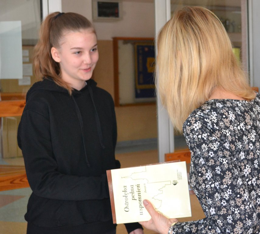 Konkurs w SP 5 Zofia Niedziałkowska - życie i twórczość” - zdjęcie #9 - eOstroleka.pl