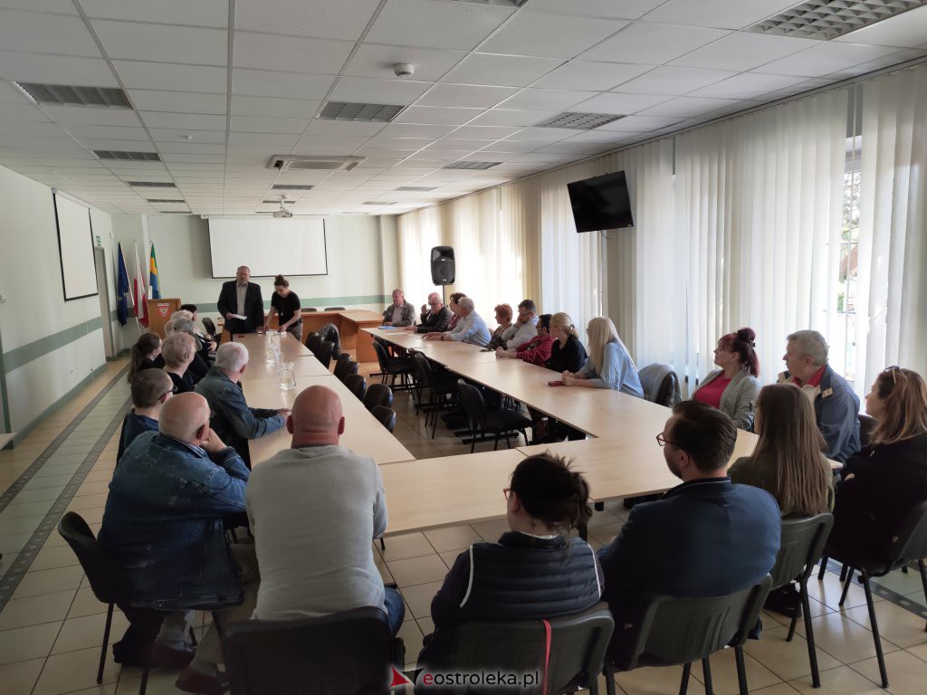 Spotkanie z radą osiedla Stare Miasto [18.05.2022] - zdjęcie #10 - eOstroleka.pl