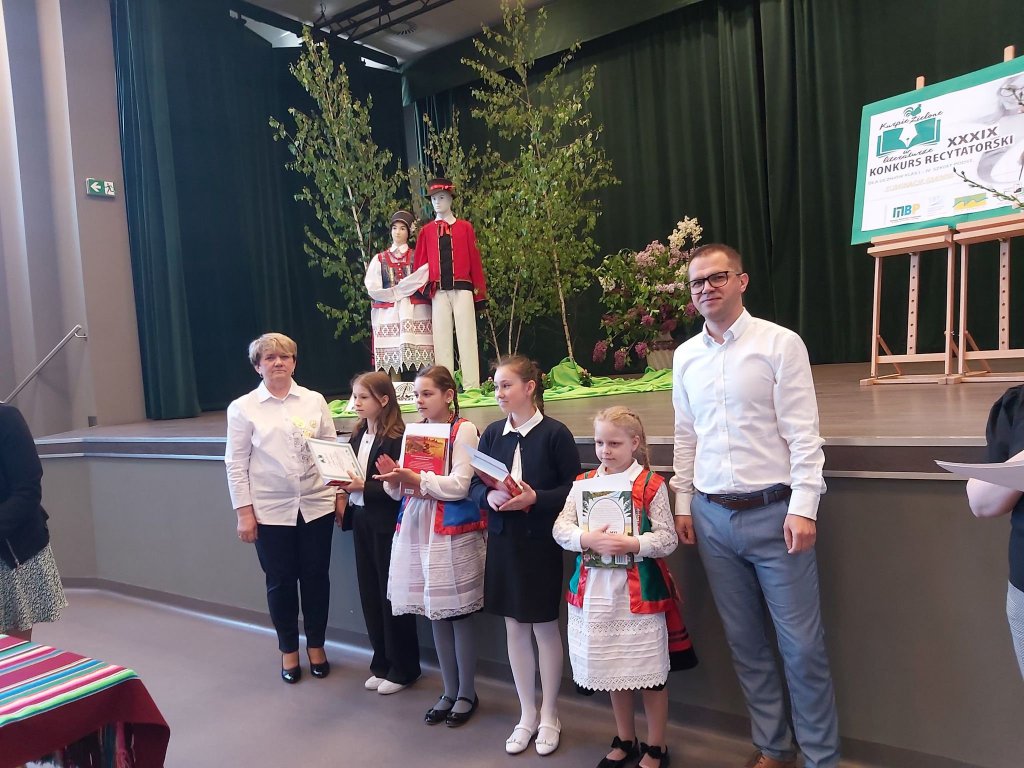 Eliminacje gminne Konkursu Recytatorskiego Kurpie Zielone w Literaturze w Myszyńcu - zdjęcie #2 - eOstroleka.pl