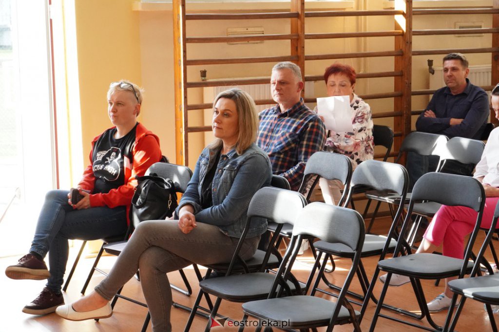 Spotkanie sprawozdawcze rady Osiedla Stacja [19.05.2022] - zdjęcie #8 - eOstroleka.pl