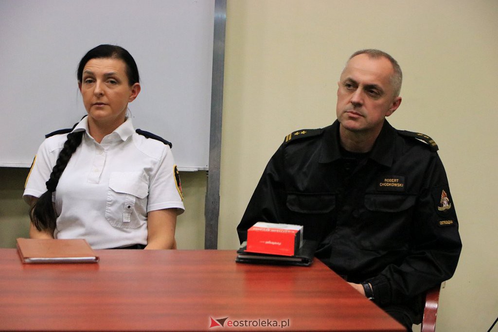 Debata o bezpieczeństwie seniorów z ostrołęcką policją [19.05.2022] - zdjęcie #19 - eOstroleka.pl