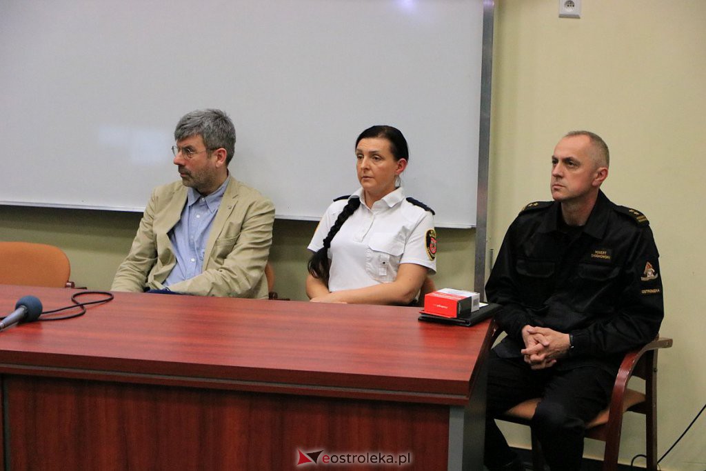 Debata o bezpieczeństwie seniorów z ostrołęcką policją [19.05.2022] - zdjęcie #23 - eOstroleka.pl
