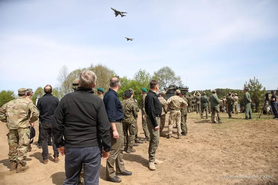Ćwiczenia DEFENDER–Europe 22 w Nowogrodzie z udziałem Prezydenta PR Andrzeja Dudy [19.05.2022] - zdjęcie #19 - eOstroleka.pl