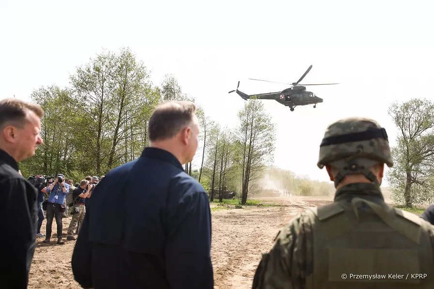 Ćwiczenia DEFENDER–Europe 22 w Nowogrodzie z udziałem Prezydenta PR Andrzeja Dudy [19.05.2022] - zdjęcie #17 - eOstroleka.pl