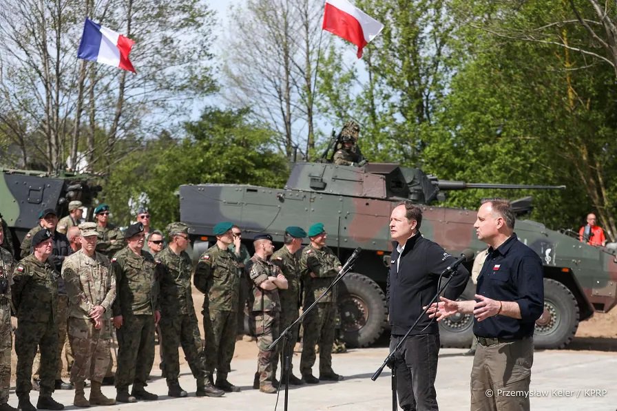 Ćwiczenia DEFENDER–Europe 22 w Nowogrodzie z udziałem Prezydenta PR Andrzeja Dudy [19.05.2022] - zdjęcie #37 - eOstroleka.pl