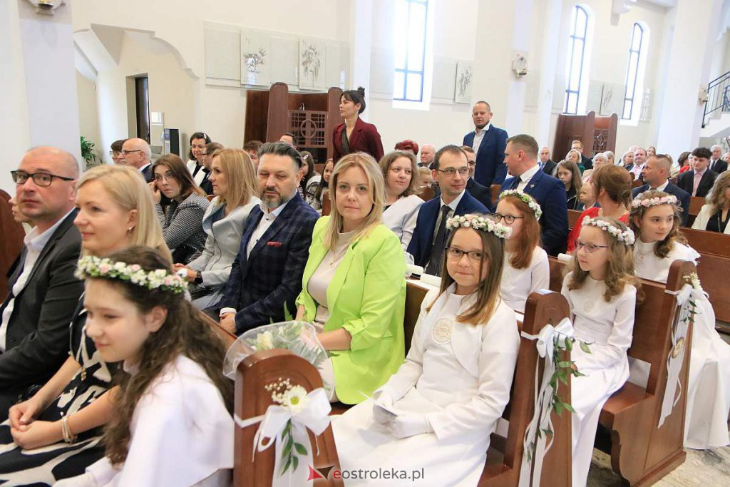 I Komunia Święta w parafi pw. św. Franciszka z Asyżu [21.05.2022] - zdjęcie #29 - eOstroleka.pl