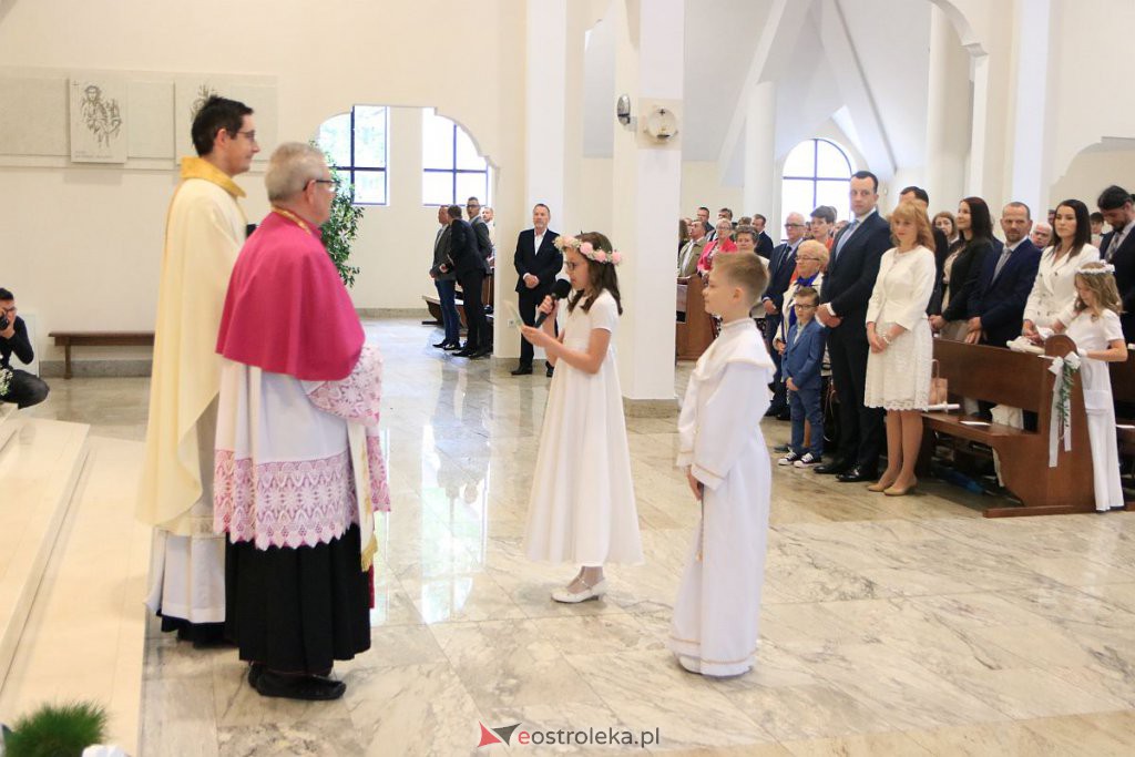 I Komunia Święta w parafi pw. św. Franciszka z Asyżu [21.05.2022] - zdjęcie #75 - eOstroleka.pl