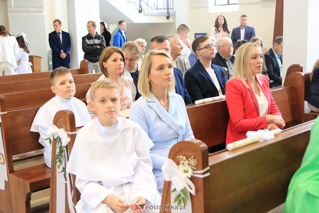I Komunia Święta w parafi pw. św. Franciszka z Asyżu [21.05.2022] - zdjęcie #68 - eOstroleka.pl