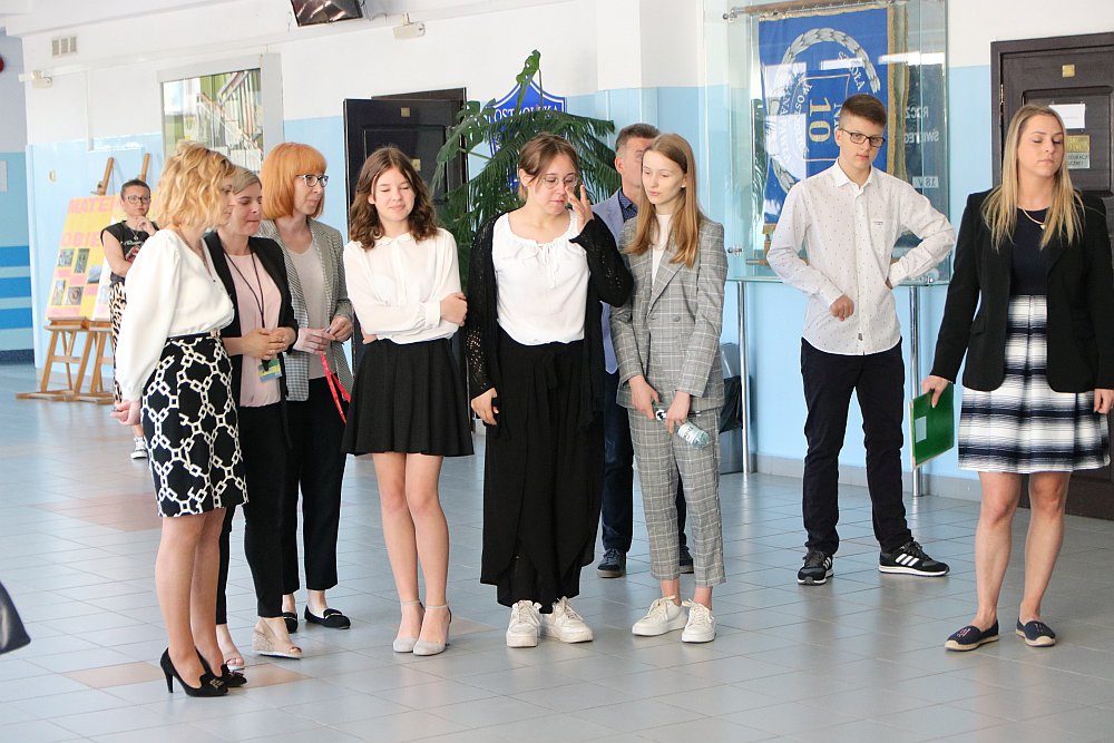 Wystartowały egzaminy ósmoklasisty. Dziś język polski [24.05.2022] - zdjęcie #16 - eOstroleka.pl