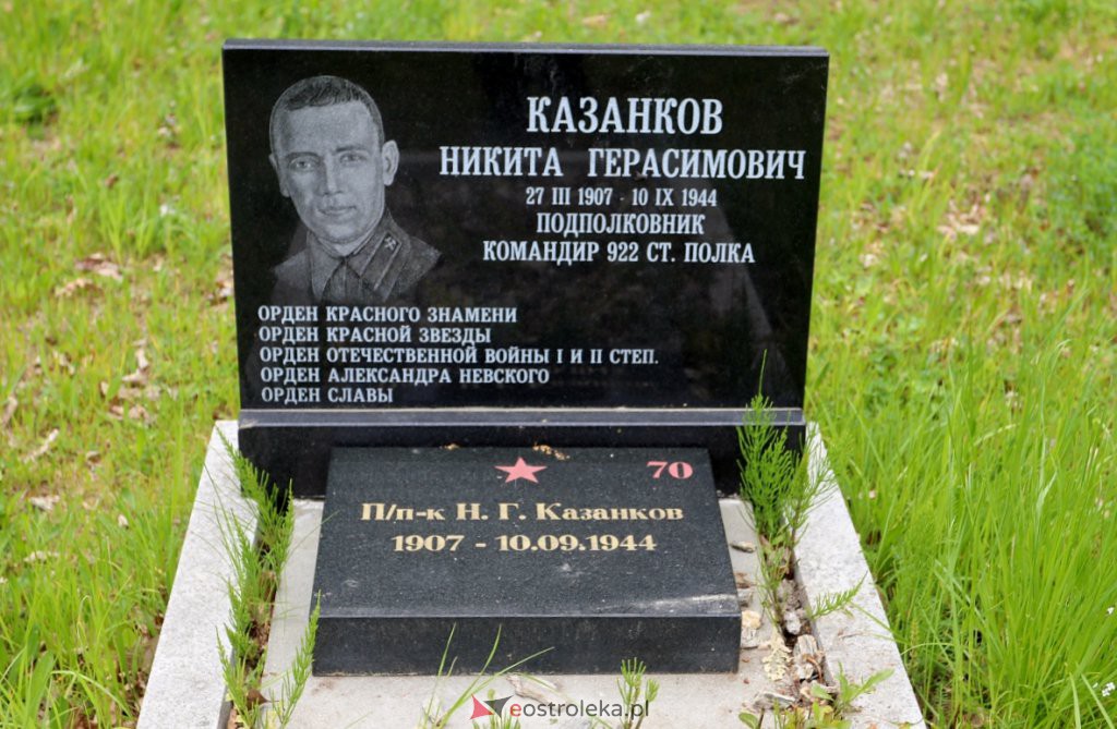 Cmentarz żołnierzy radzieckich w Ostrołęce [25.05.2022] - zdjęcie #37 - eOstroleka.pl