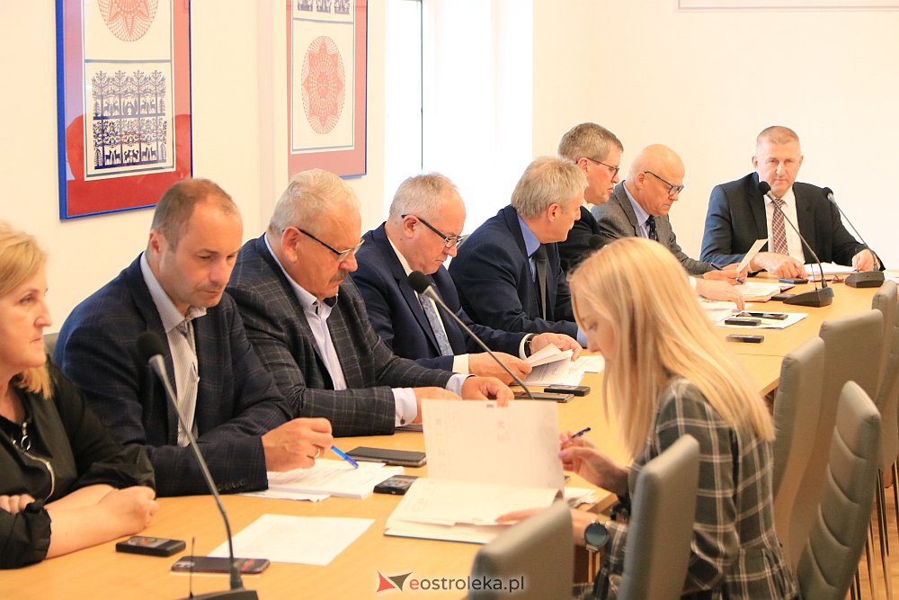 XLVIII sesji Rady Powiatu w Ostrołęce [25.05.2022] - zdjęcie #4 - eOstroleka.pl