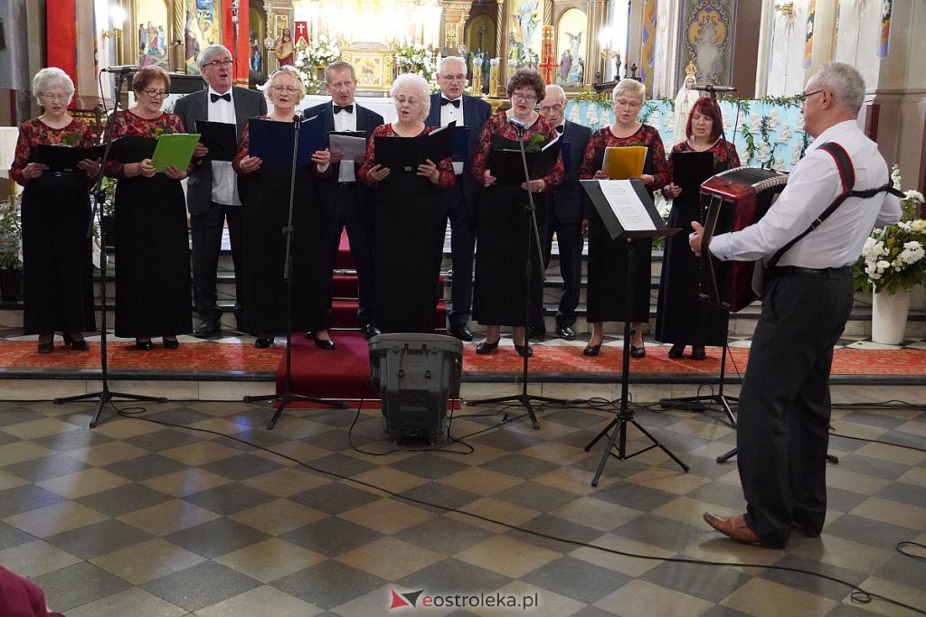 XXVI Festiwal Piosenki Religijnej w Goworowie [26.05.2022] - zdjęcie #21 - eOstroleka.pl
