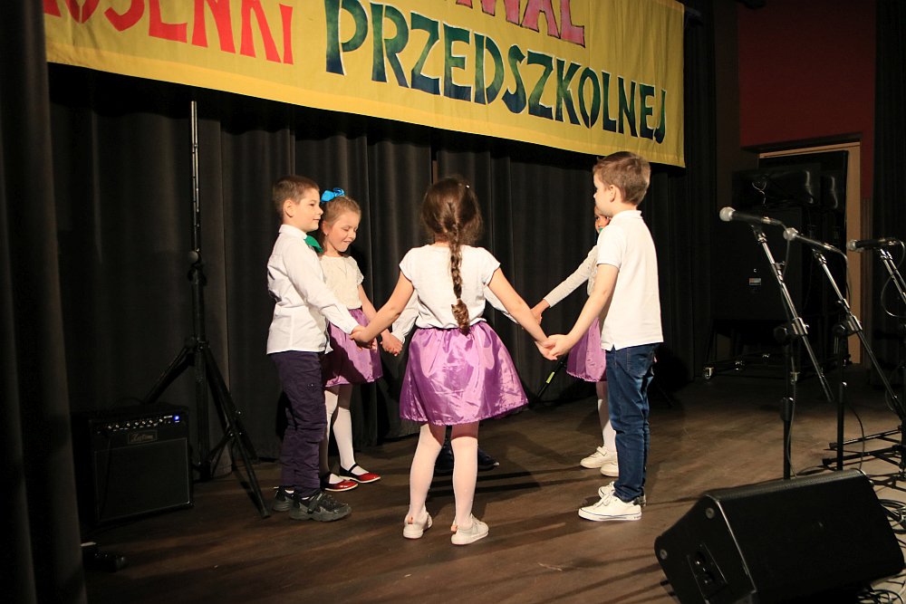 Przegląd Piosenki Przedszkolnej [27.05.2022] - zdjęcie #22 - eOstroleka.pl