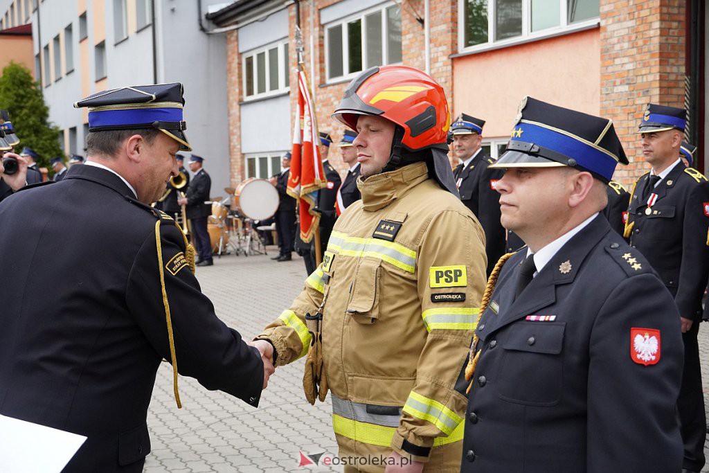 Uroczysty apel z okazji Dnia Strażaka i 30-lecia PSP [27.05.2022] - zdjęcie #57 - eOstroleka.pl
