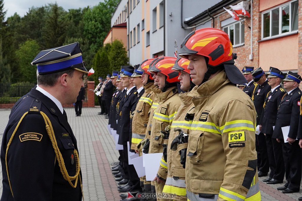 Uroczysty apel z okazji Dnia Strażaka i 30-lecia PSP [27.05.2022] - zdjęcie #35 - eOstroleka.pl