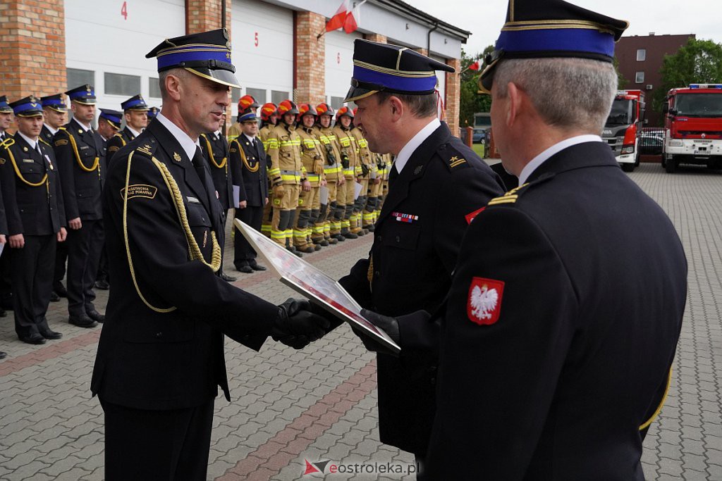 Uroczysty apel z okazji Dnia Strażaka i 30-lecia PSP [27.05.2022] - zdjęcie #21 - eOstroleka.pl