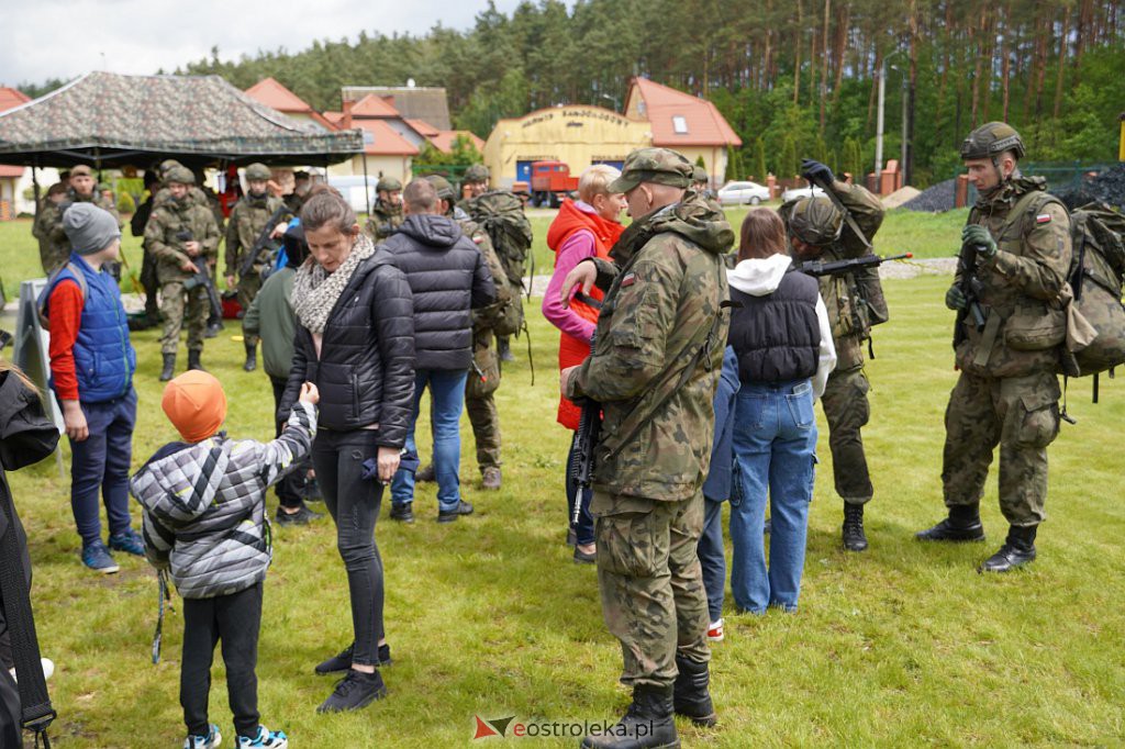 Pokaz działania lekkiej piechoty w Łysych [28.05.2022] - zdjęcie #18 - eOstroleka.pl