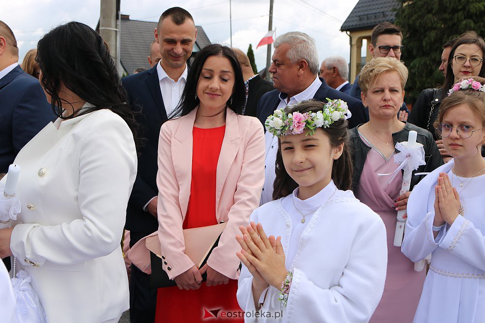Pierwsza Komunia Święta w kościele pw. NMP Królowej Rodzin [29.05.2022] - zdjęcie #10 - eOstroleka.pl