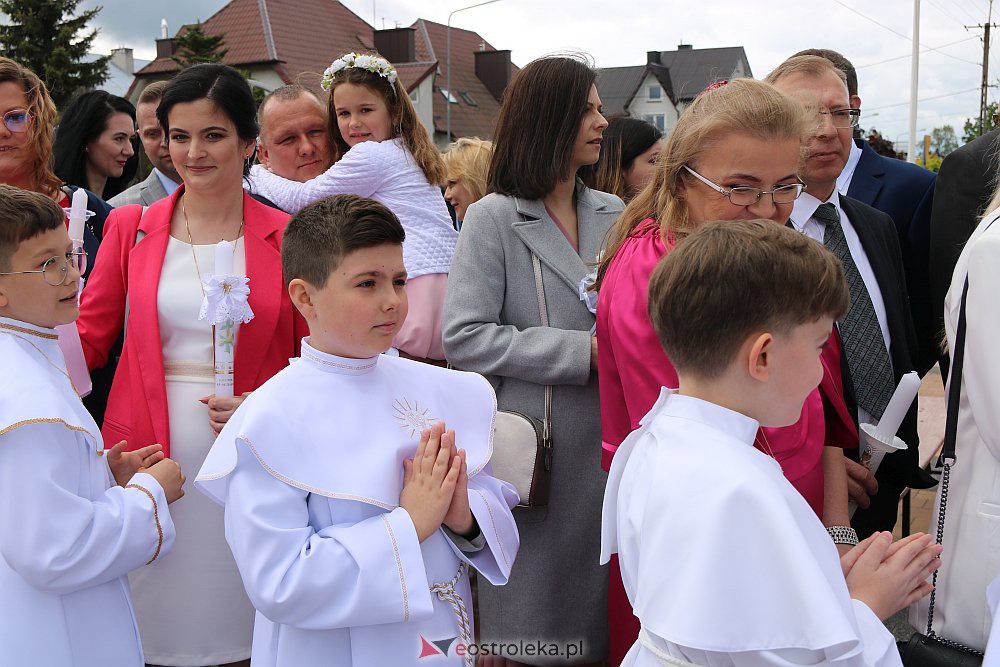 Pierwsza Komunia Święta w kościele pw. NMP Królowej Rodzin [29.05.2022] - zdjęcie #22 - eOstroleka.pl