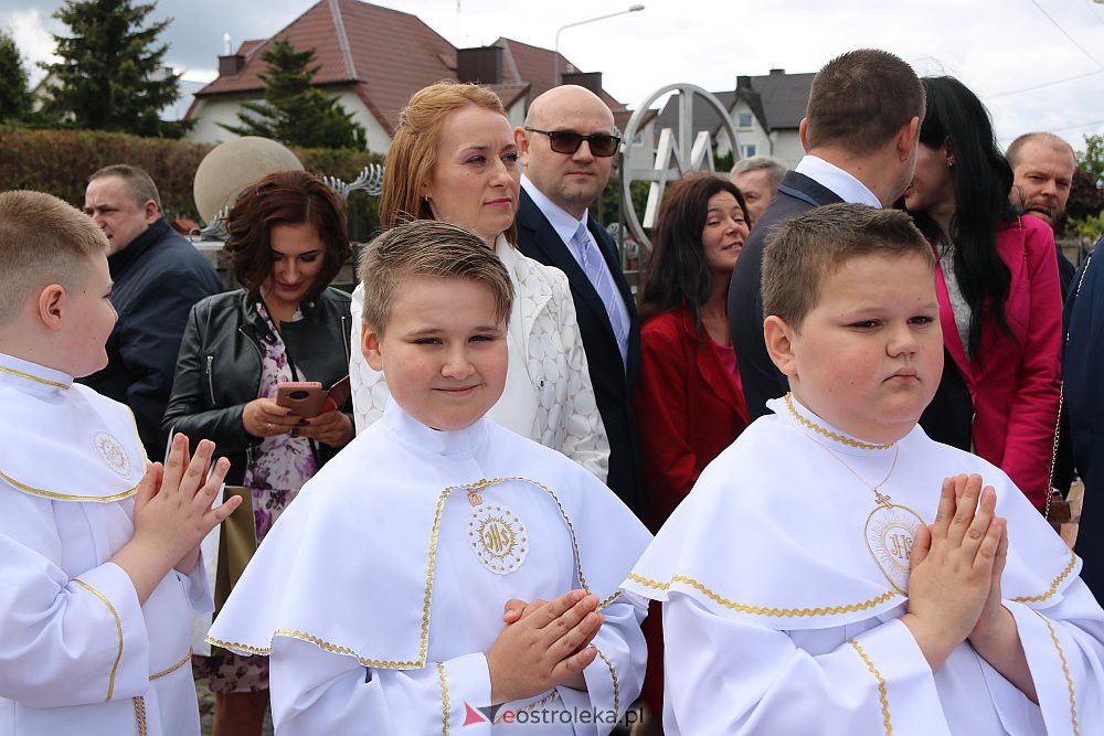 Pierwsza Komunia Święta w kościele pw. NMP Królowej Rodzin [29.05.2022] - zdjęcie #26 - eOstroleka.pl