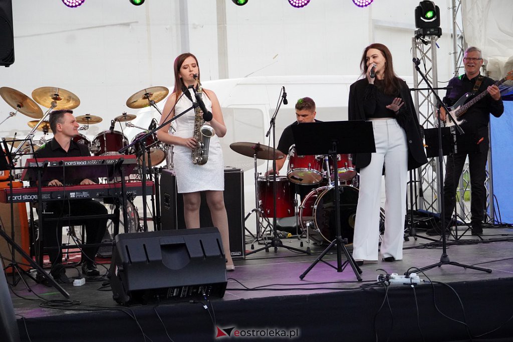 Piknik lotniczy w Grądach z okazji Dnia Dziecka [29.05.2022] - zdjęcie #15 - eOstroleka.pl