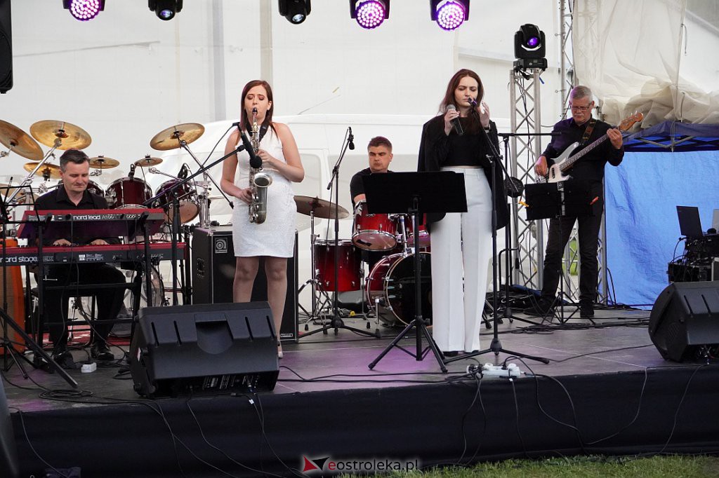 Piknik lotniczy w Grądach z okazji Dnia Dziecka [29.05.2022] - zdjęcie #14 - eOstroleka.pl